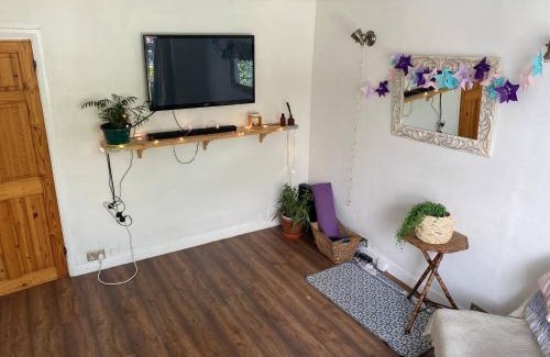 Tea Green House | Charming House Luton Airport