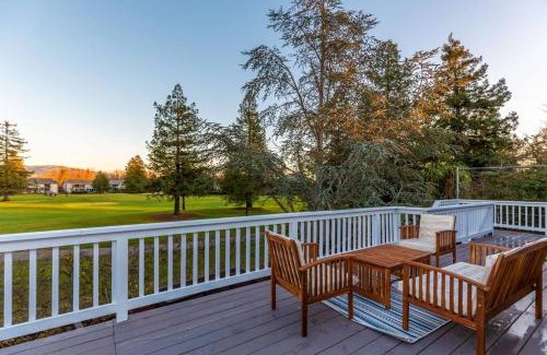 Rohnert Park House | Charming House next to Golf Course