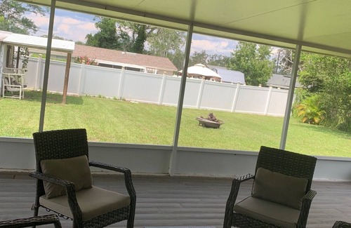 Lake Helen House | Charming house Our Happy Place Centrally located in Beautiful Lake Helen Florida