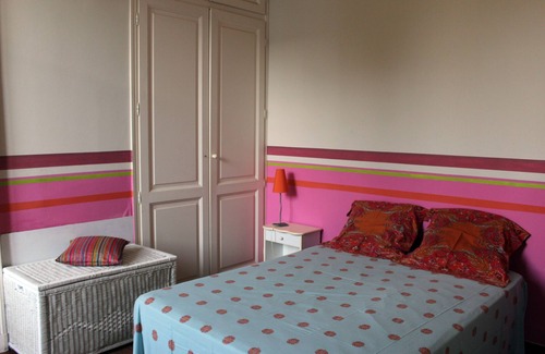 Saint-Macaire House | Charming house St Macaire: swimming pool and garden - 8 people