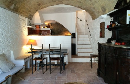 Cadaques House | Charming house, village center, near the beach, with terrace and beautiful view.