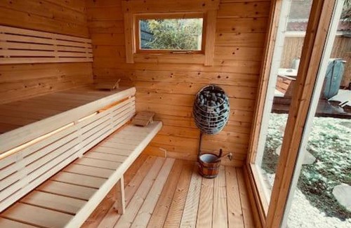 Monnickendam House | Charming house w/ private wellness, near Amsterdam