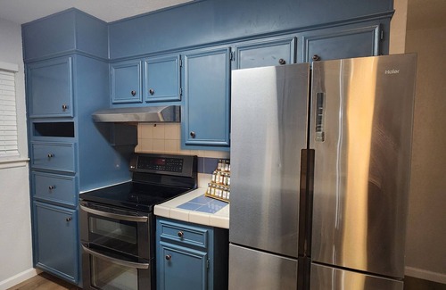Odessa House | Charming house with 7-beds, high speed WiFi and GameRoom in marvelous Odessa