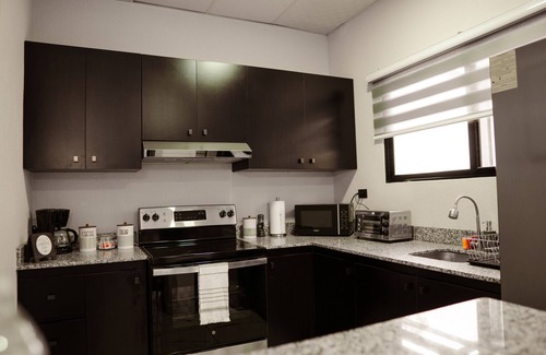 Santa Ana House | Charming house with AC in pleasant Santa Ana