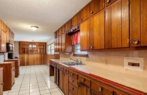 Midland House | Charming house with AC, WiFi in wonderful Midland