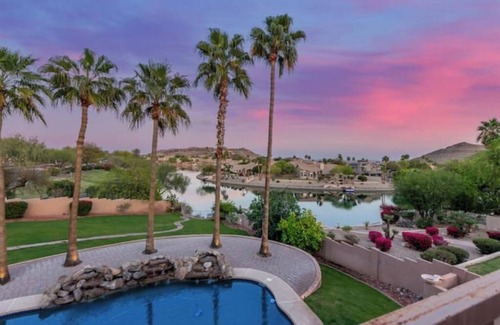 Foothills House | Charming house with Amazing pool and Lakefront in delightful Phoenix