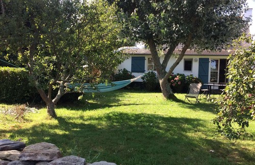 Le Palais House | Charming House with Beautiful Landscaped Garden near Le Palais