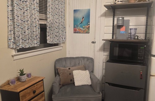 Wurtsboro House | Charming house with brook in the picturesque Village of Wurtsboro min from shops