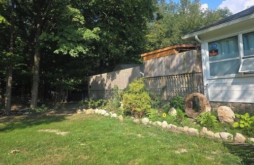 Wurtsboro House | Charming house with brook in the picturesque Village of Wurtsboro min from shops