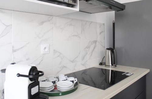 Ivry-port Apartment | Charming house with an outdoor terrace