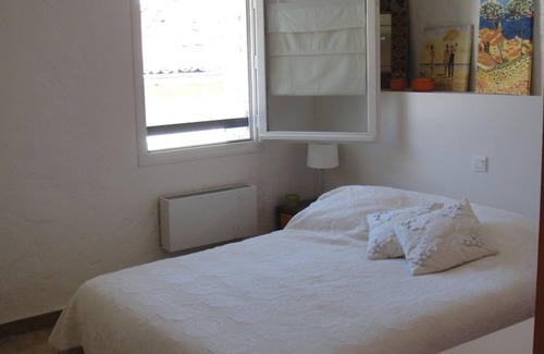 Rivesaltes House | Charming house with patio 10 km from the beaches