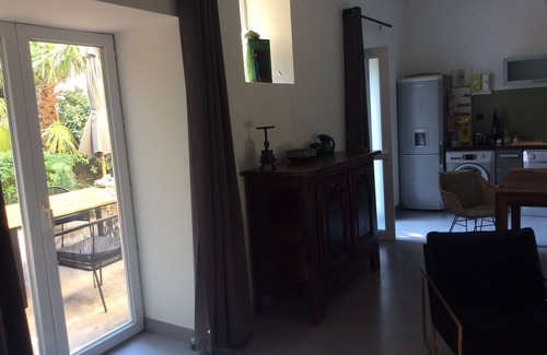 Graveson House | Charming house with garden. Pool. 8 min Saint Rémy