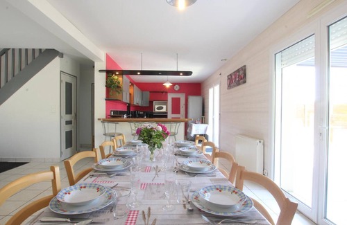 Boucey Cottage | Charming House with Heated Pool Near Mont-Saint-Michel