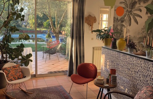 Canejan House | Charming house with swimming pool in a quiet green setting
