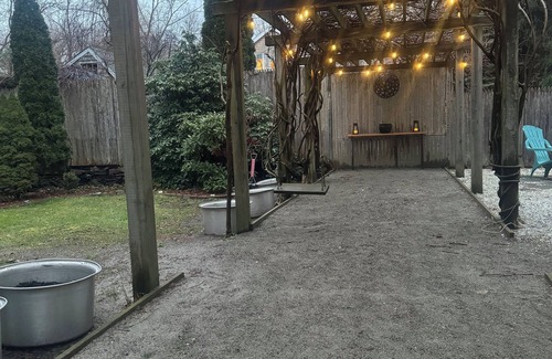 Randolph House | Charming house with WiFi and AC in superb Randolph