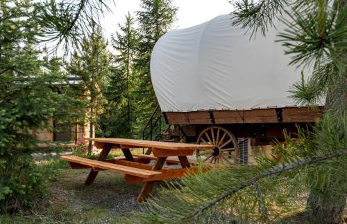 Bonners Ferry House | Charming Idaho Glamping Wagon with AC, Fire Pit & Breakfast | Bonners Ferry Escape