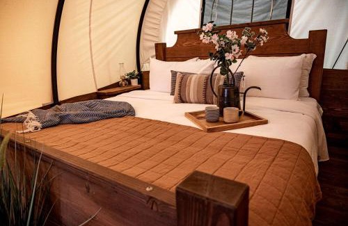 Bonners Ferry House | Charming Idaho Glamping Wagon with AC, Fire Pit & Breakfast | Bonners Ferry Escape