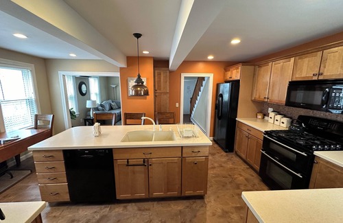 Bar Harbor House | Charming In-Town Bar Harbor Home