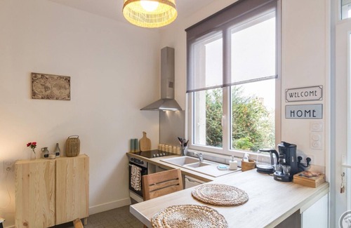 Isigny-le-Buat Apartment | Charming independent studio with terrace, garden and parking, near Mont St-Michel