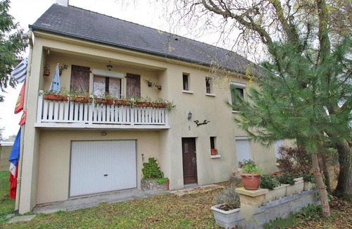 Beauvoir Cottage | *Charming Independent House near Mont Saint-Michel with Private Garden and Electric Vehicle Charger*