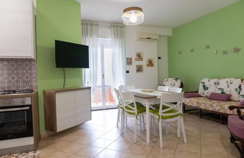 Margherita di Savoia Apartment | Charming Margherita di Savoia Apartment with Sea Views