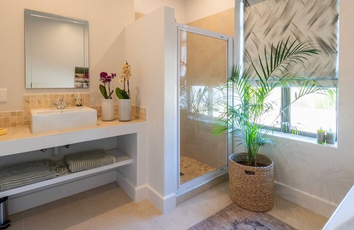 Noordhoek House | Charming Italian Flair House in Beautiful Surroundings