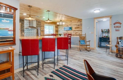 Bemus Point House | Charming Lake Chautauqua Home: Walk to Water!