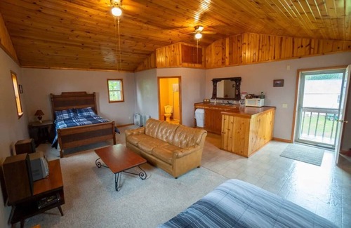 Kelleys Island Apartment | Charming lake front apartment in the heart of Kelleys Island.