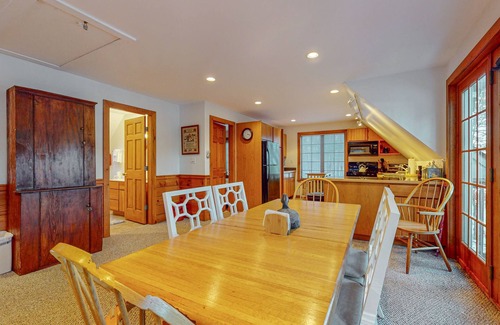 Denmark House | Charming Lakefront Apartment with Stunning Views and Cozy Amenities