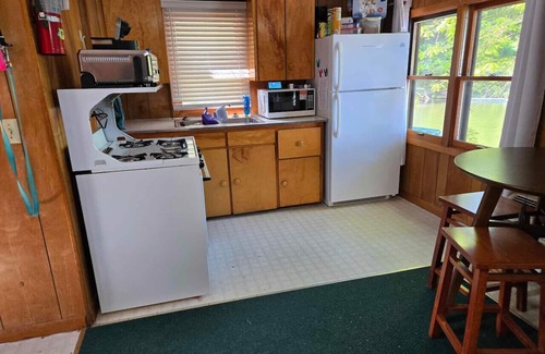 Chetek Cabin | Charming Lakefront Cabin
