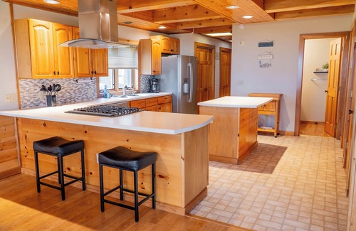 Battle Lake House | Charming Lakefront Cabin Ottertail Lake: Cozy, Family-Friendly, Near Battle Lake