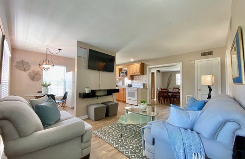 Lakeshore South House | ~Charming Lakeshore Home, 3 Bedrms, Nr NAS Jax~