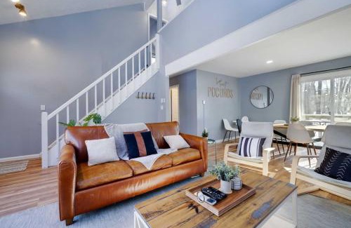Tobyhanna House | Charming Lakeside Retreat for 10