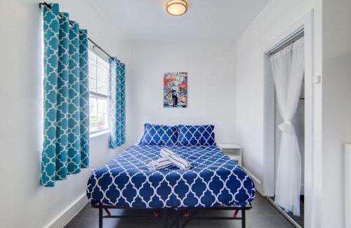 Flamingo/Lummus Apartment | Charming Large Studio Near Ocean Dr - South Beach
