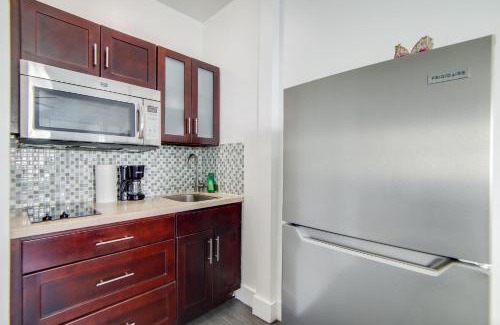 Flamingo/Lummus Apartment | Charming Large Studio Near Ocean Dr - South Beach