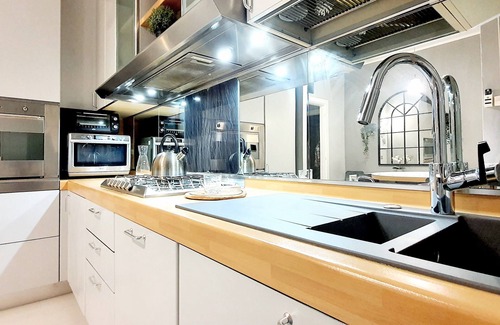 Central Station Apartment | CHARMING - Large three-room apartment Central station