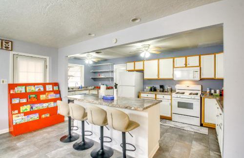 Lawton House | Charming Lawton Escape with Patio and Grills!