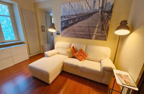 Cit Turin Apartment | Charming Liberty Flat