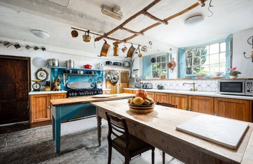 Cross House | Charming listed historic country house 3 miles from Cheddar Gorge
