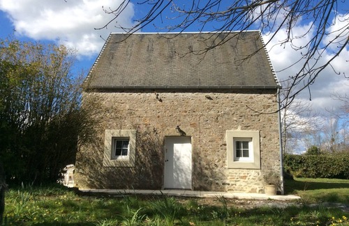 Gouville-sur-Mer Cottage | Charming little house near the beach