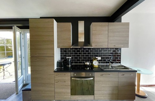 Rochefort House | Charming little house ideally located with WIFI