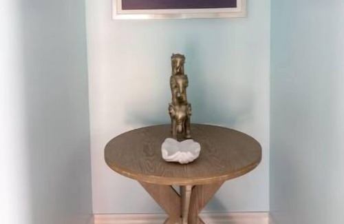 Saint Thomas Apartment | *Charming* Living in DT Heritage Home w/ Balcony