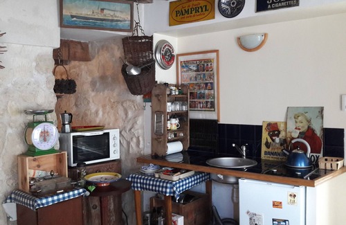 Carrieres-sur-Seine Apartment | Charming loft in old house