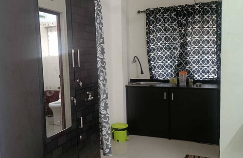 Kochi Hotel | Charming lodge in serene Kochi with WiFi, AC
