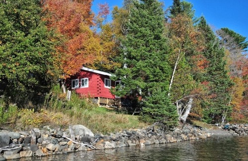 Rangeley Cabin | Charming Log Cabin Just Steps Away From Beatiful Rangeley Lake