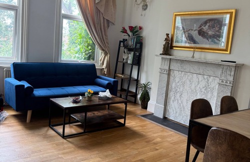 Charlton Apartment | Charming London Apartment with 2 Bedrooms