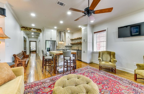 New Roads Apartment | Charming Louisiana Getaway w/Furnished Balcony!