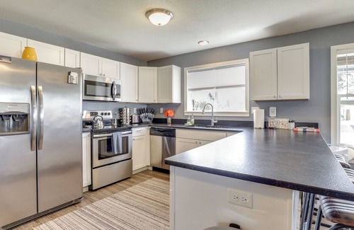 McMinnville House | Charming McMinnville Home - Walk to Wineries!