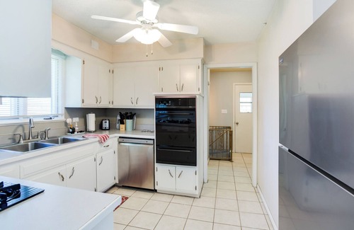 Merriam House | Charming Mid-Century Ranch w/Dual Living Space