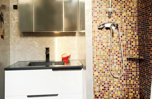 La Garenne-Colombes Apartment | Charming Modern Apartment with Garden View - Les Vallées District, Near Paris